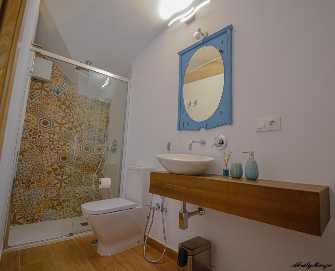Apartamentos Turisticos Abrilymarzo กาเซเรส ภายนอก รูปภาพ